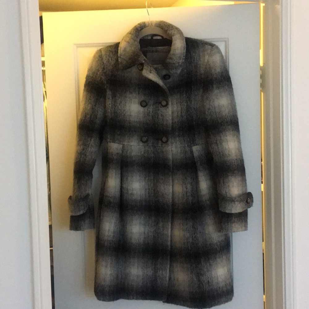 Beautiful Zara Peacoat